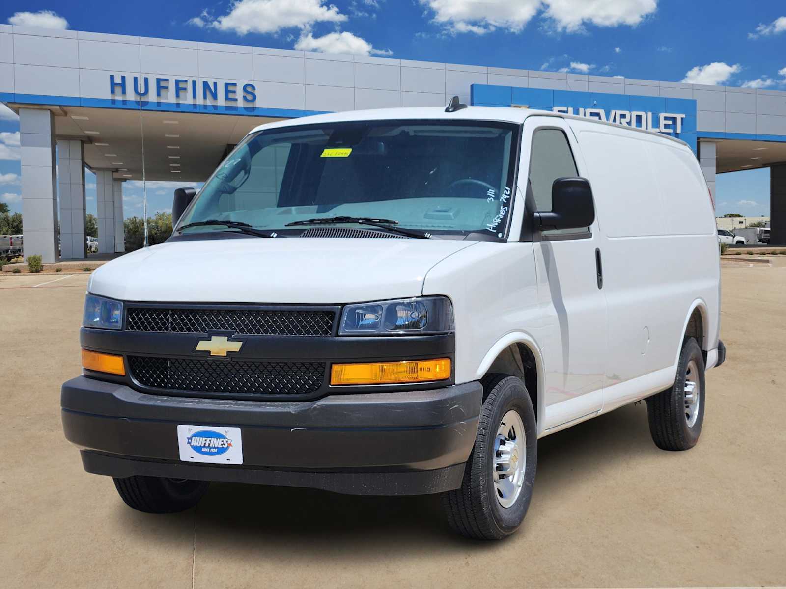 2025 Chevrolet Express Cargo 2500 photo 2