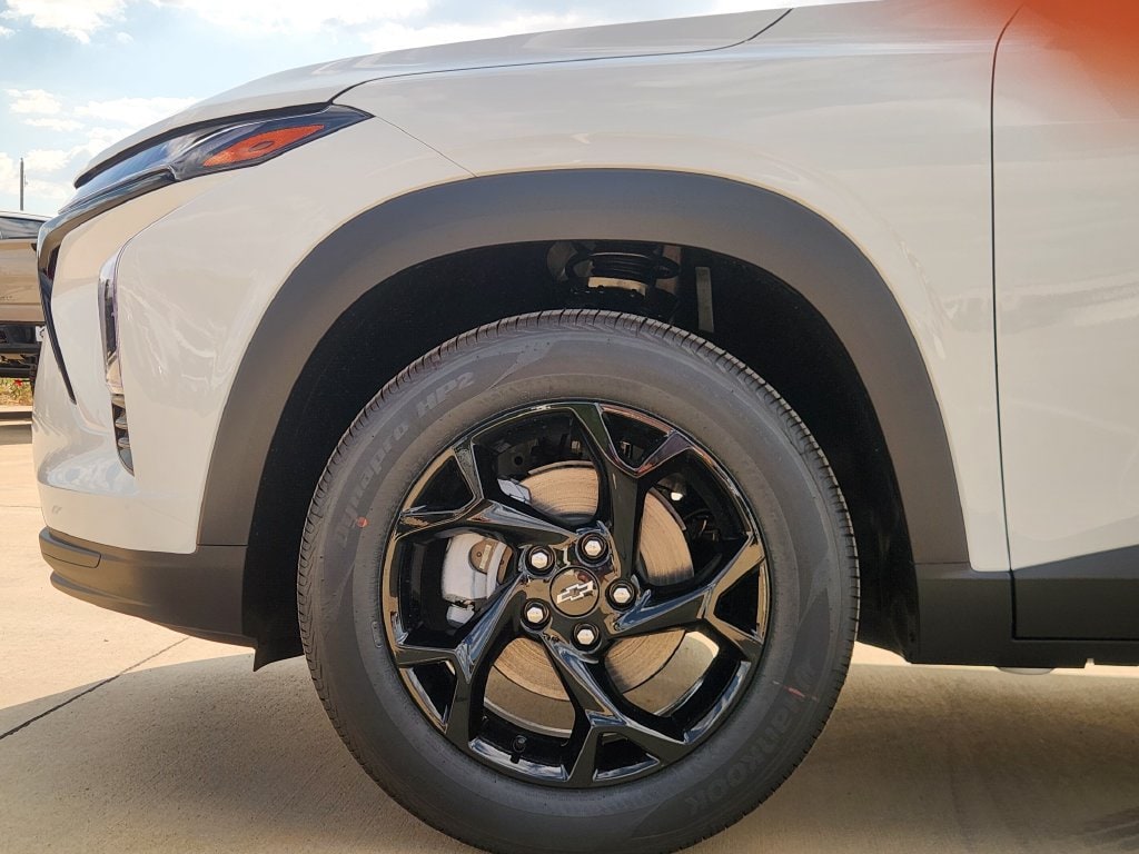 2026 Chevrolet Trax LT - Photo 6