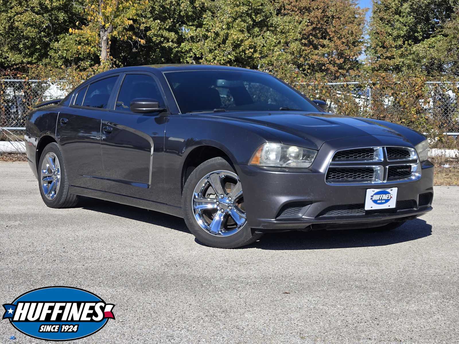 2014 Dodge Charger SE's photo