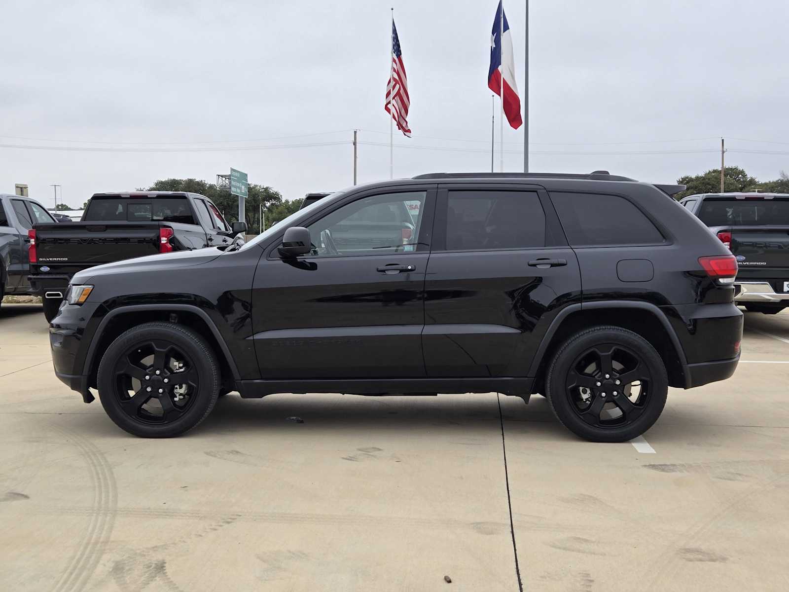 2021 Jeep Grand Cherokee Freedom photo 4