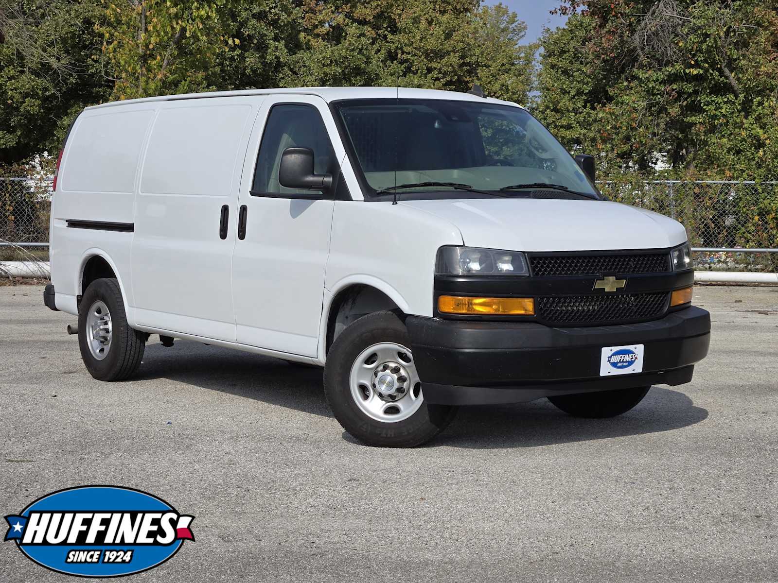 2021 Chevrolet Express Cargo Work Van's photo