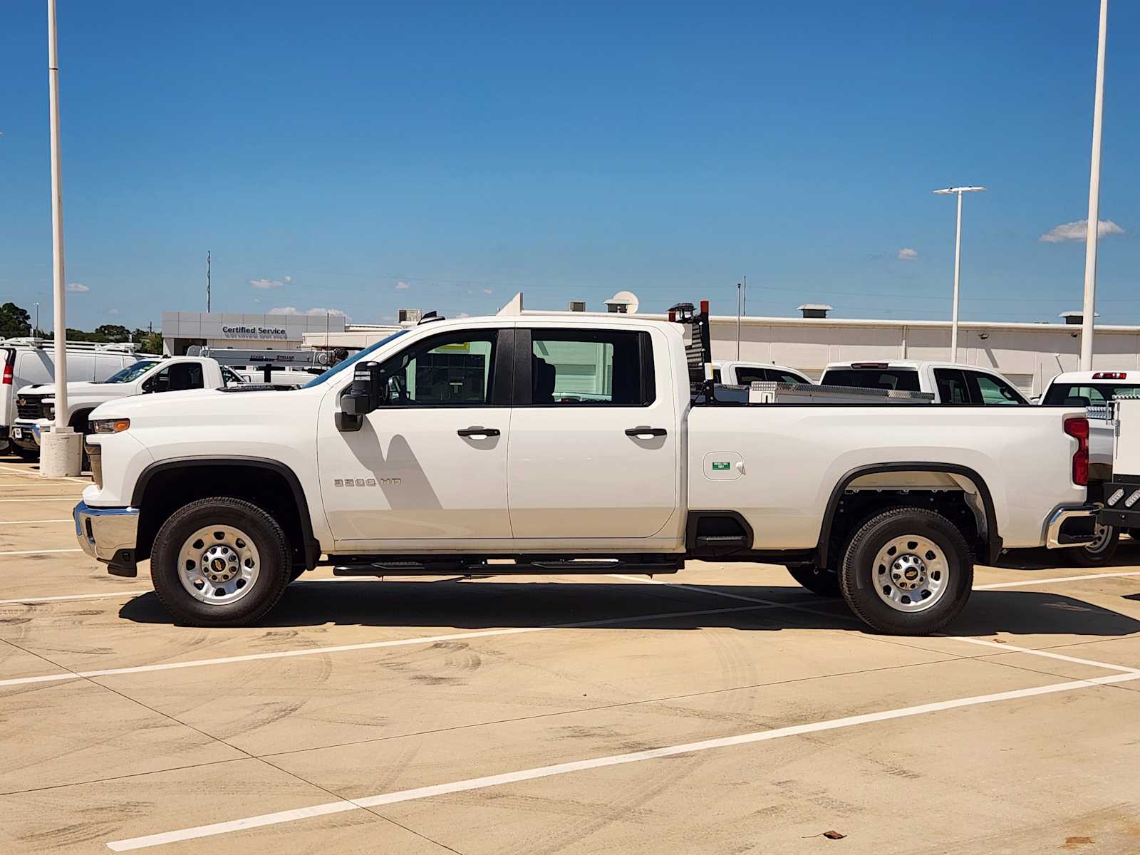 2024 Chevrolet Silverado 3500HD photo 4