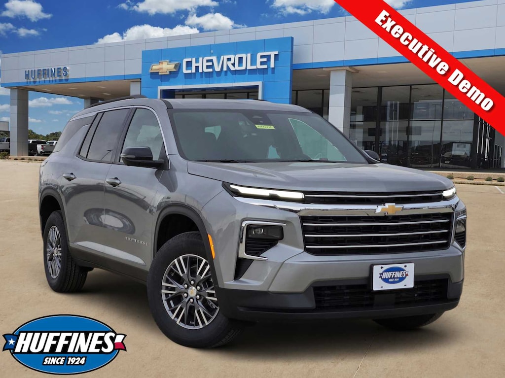 New 2026 Chevrolet Traverse LT SUV