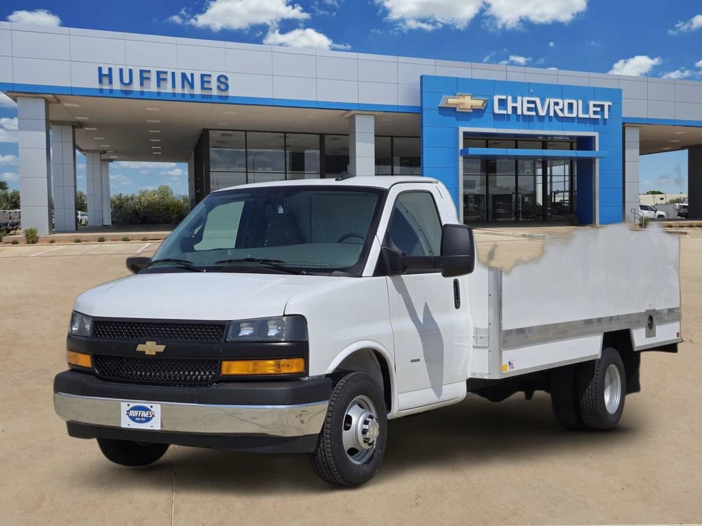 New 2026 Chevrolet Express Cutaway 3500 1WT Cutaway Van