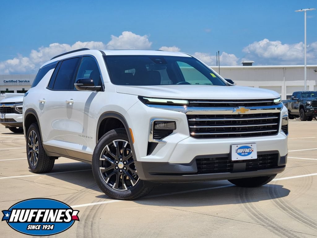 Used 2026 Chevrolet Traverse LT SUV