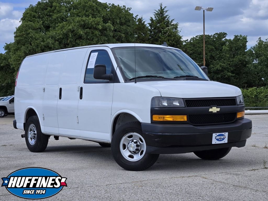 2021 Chevrolet Express 2500 Work Van HD's photo