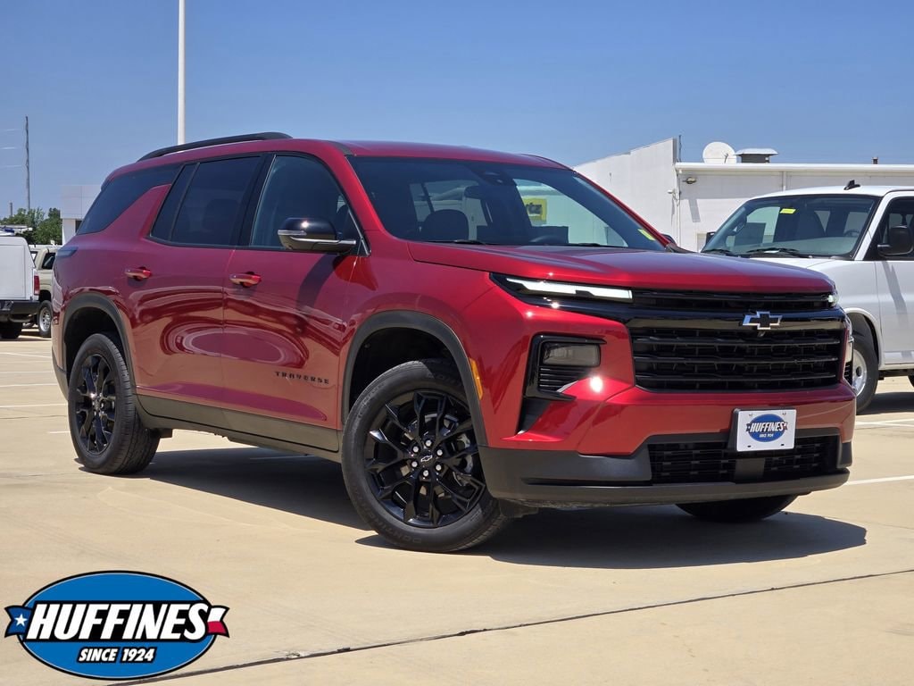 Used 2024 Chevrolet Traverse LT SUV