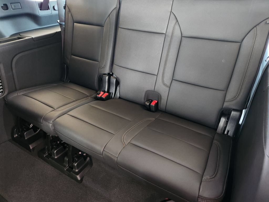 2026 Chevrolet Suburban High Country - Photo 26