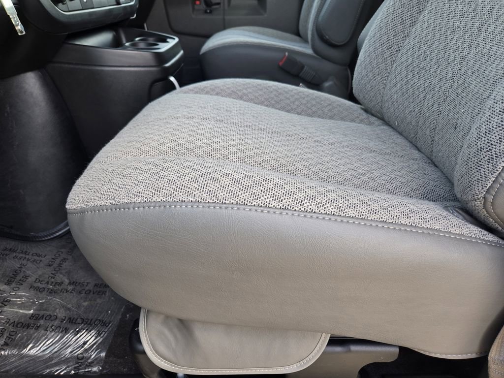 2026 Chevrolet Express Passenger LS - Photo 21