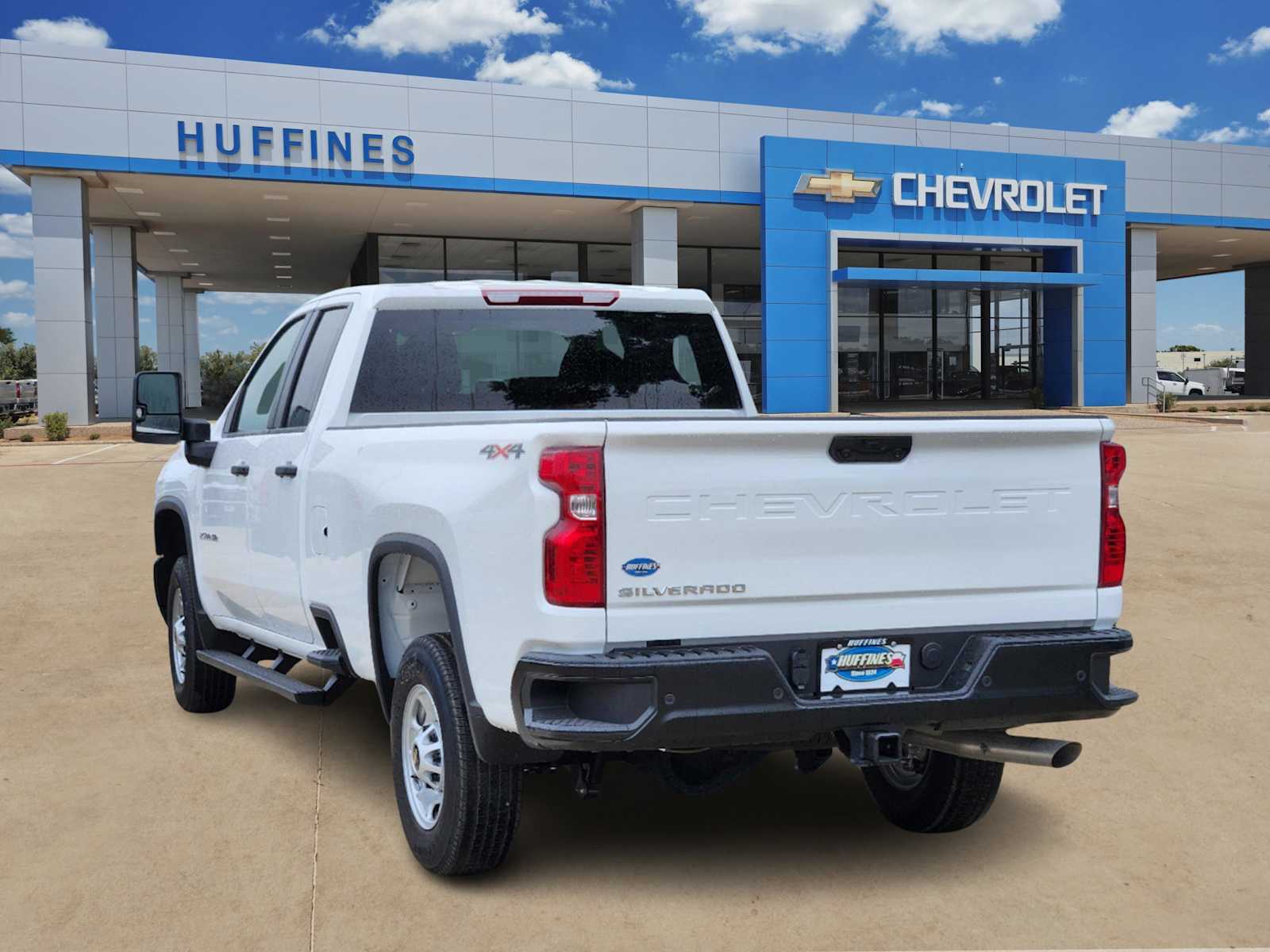 2024 Chevrolet Silverado 2500HD photo 3