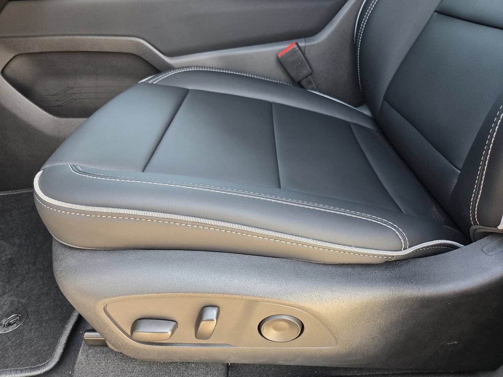 2026 Chevrolet Silverado EV LT - Photo 19