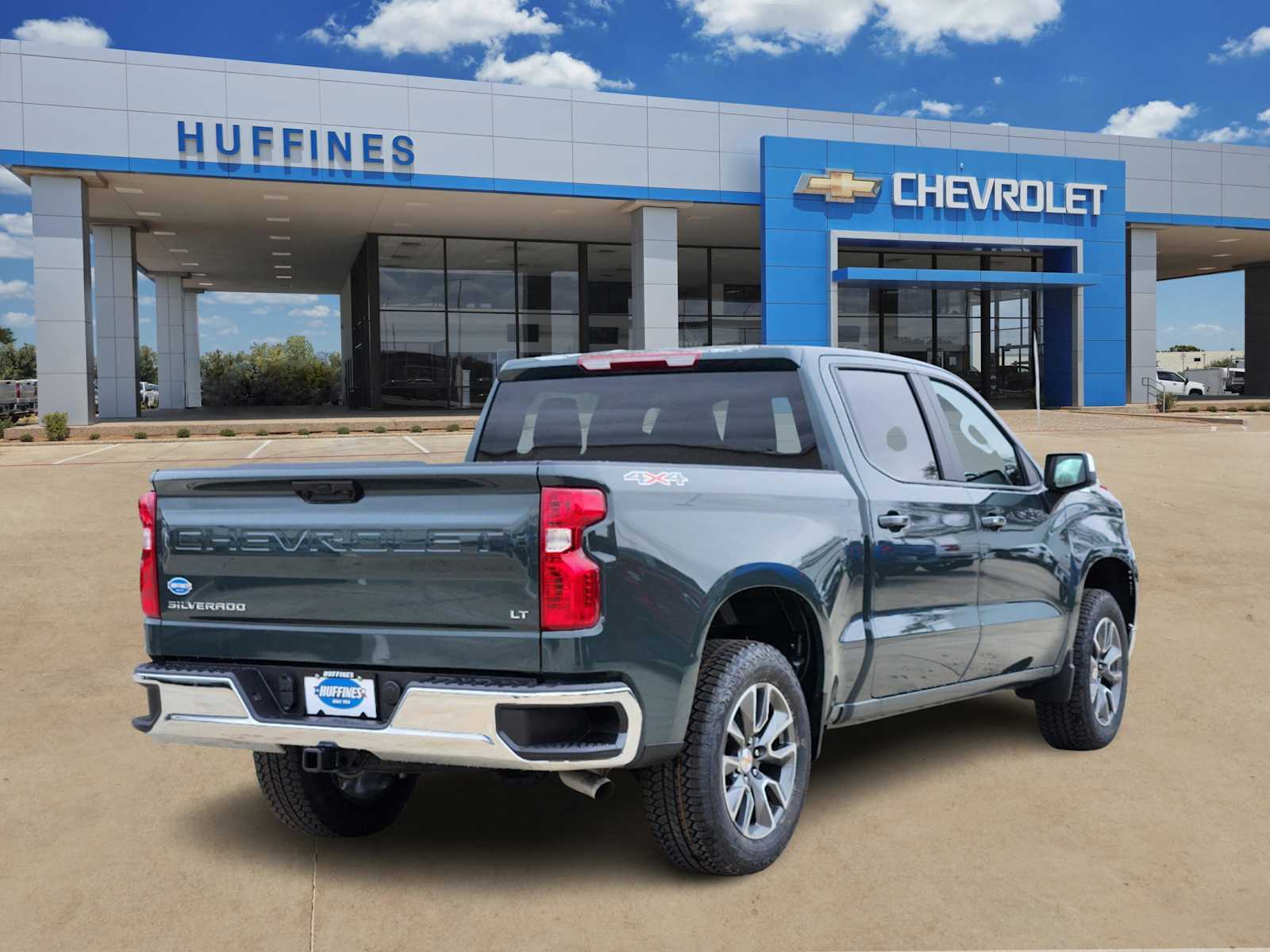 2025 Chevrolet Silverado 1500 LT photo 3
