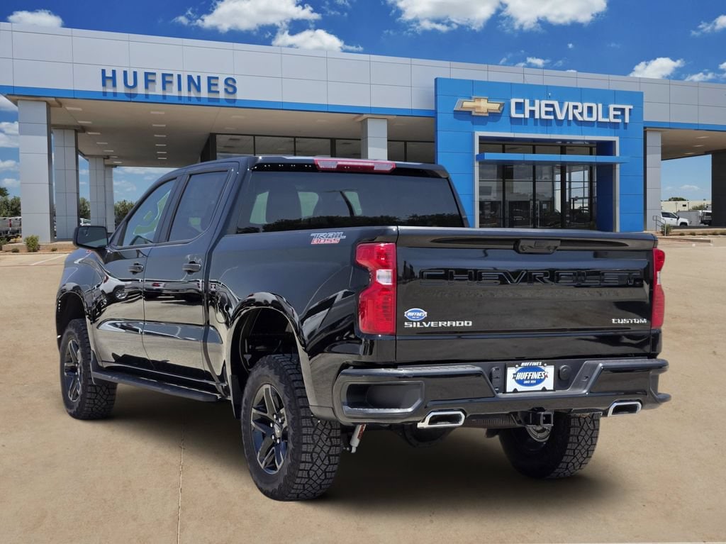 2026 Chevrolet Silverado 1500 Custom Trail Boss - Photo 4