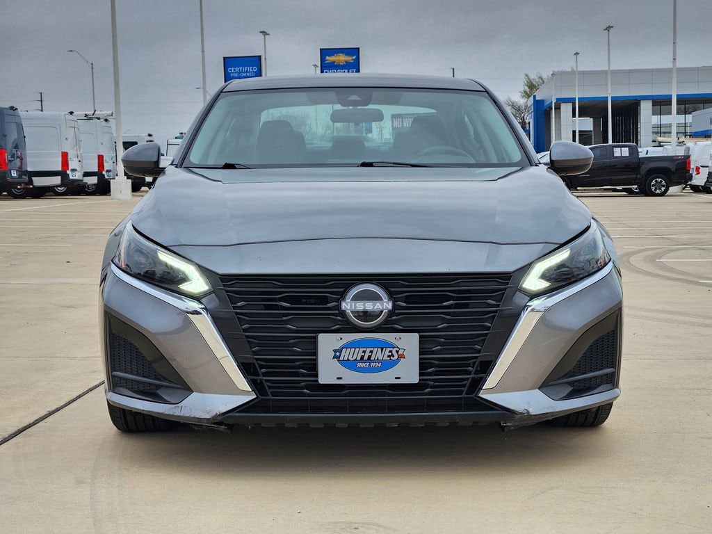 Used 2023 Nissan Altima 2.5 SV