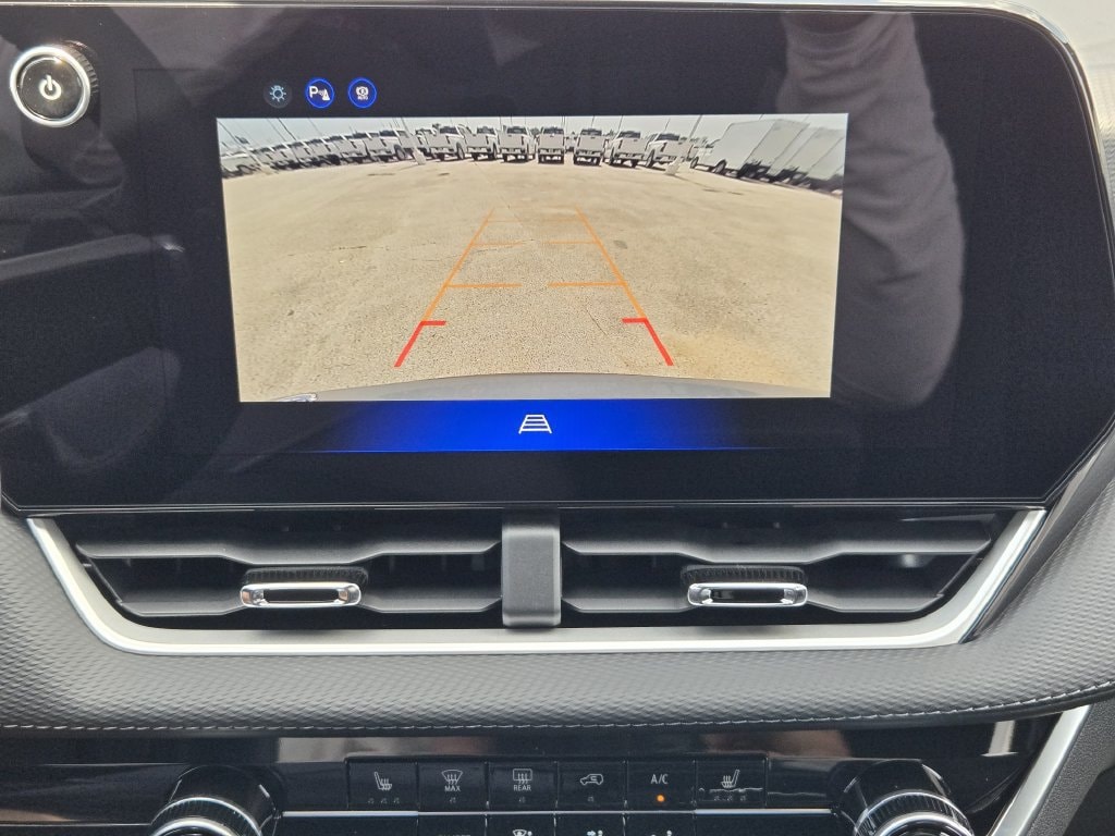 2027 Chevrolet Equinox LT - Photo 14