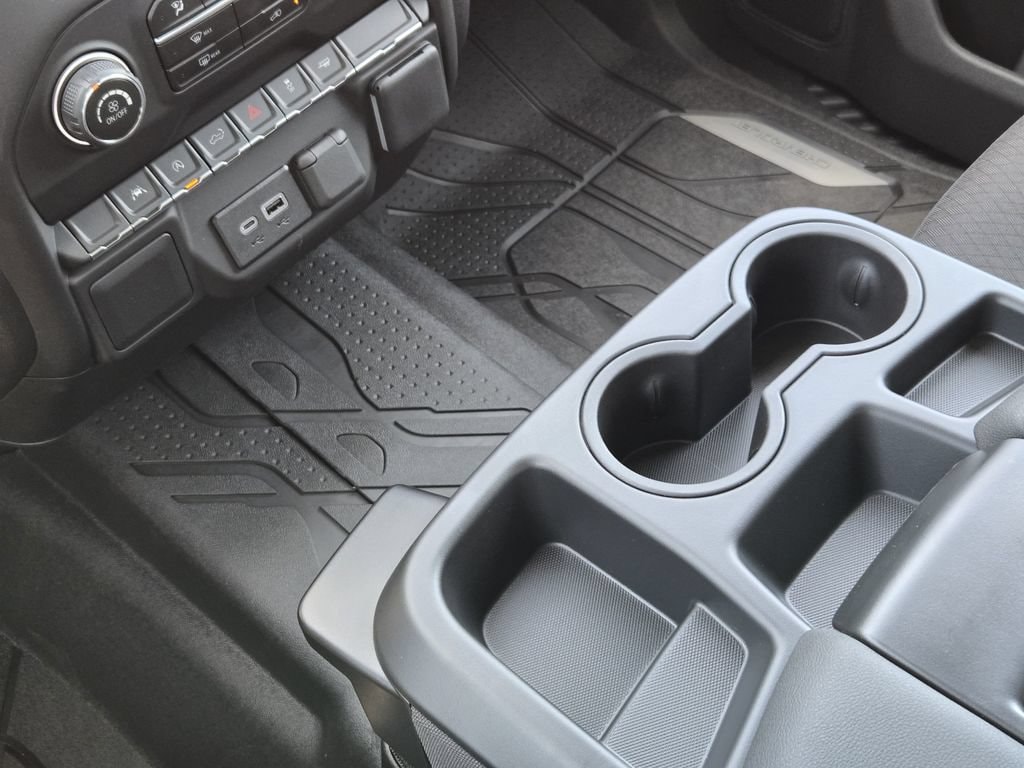 2026 Chevrolet Silverado 1500 Custom - Photo 17