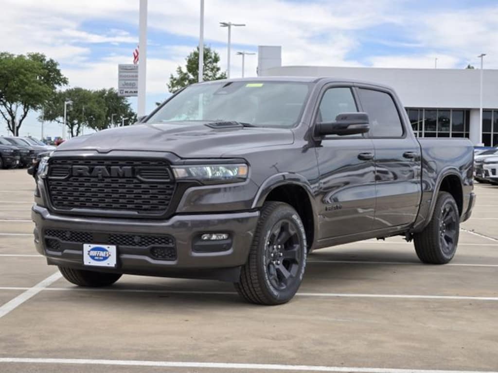 New 2026 Ram 1500 LONE STAR CREW CAB 4X4 5'7 BOX Pickup
