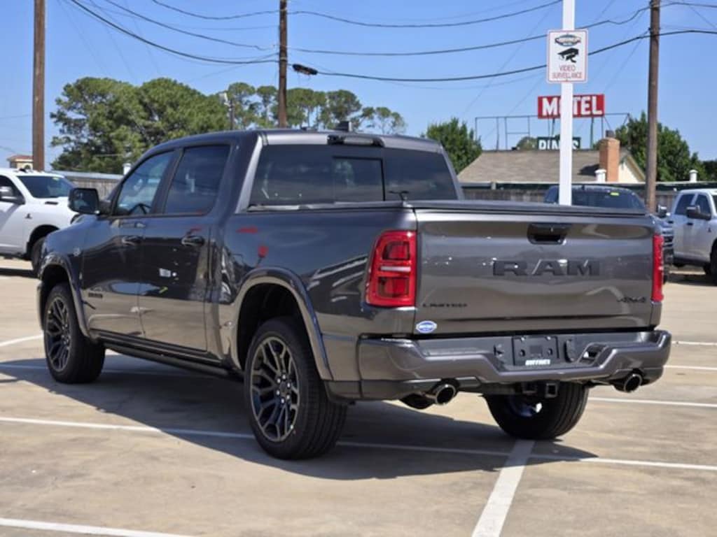New 2026 Ram 1500 LIMITED CREW CAB 4X4 5'7 BOX Pickup