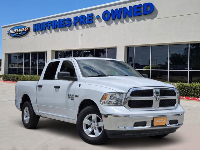 2022 RAM 1500 Classic Tradesman 4x4 Crew Cab 5'7's photo