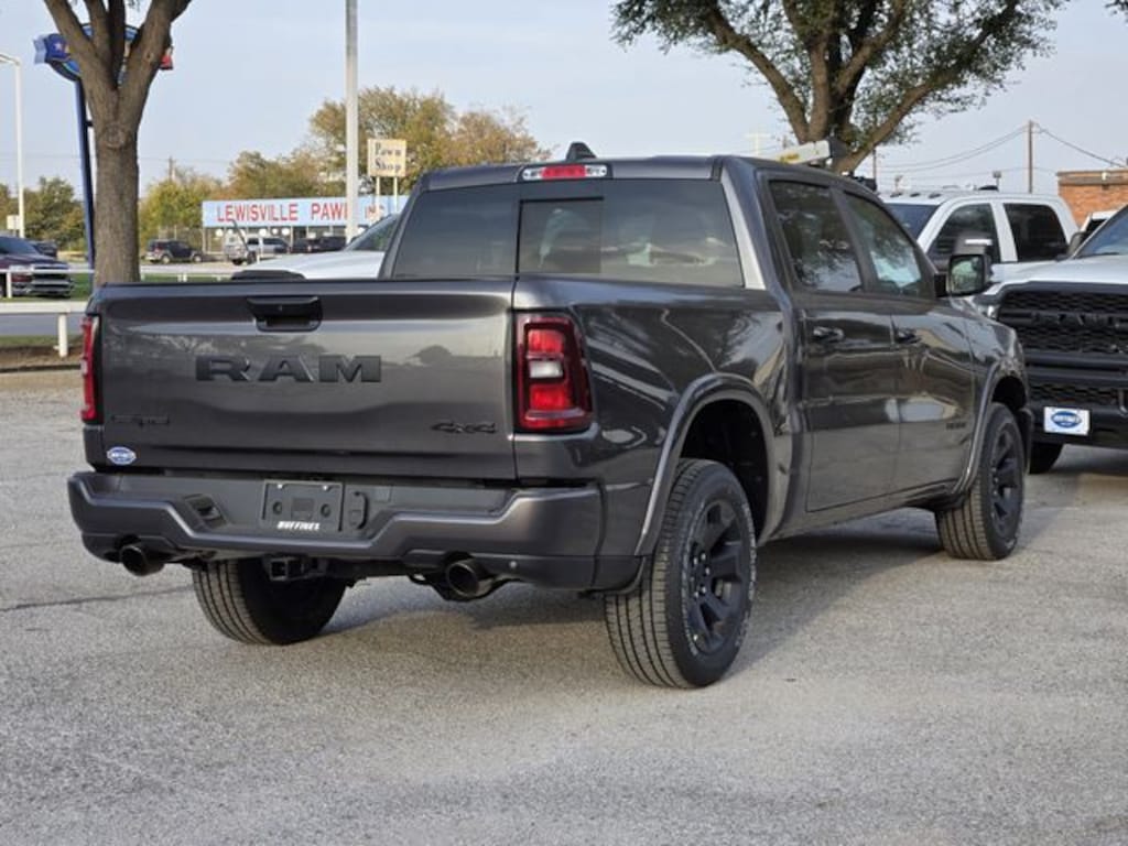 New 2026 Ram 1500 LONE STAR CREW CAB 4X4 5'7 BOX Pickup