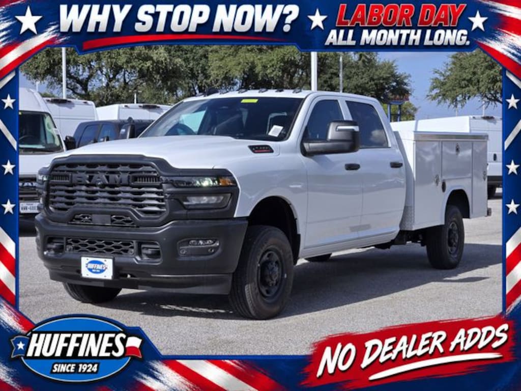 New 2026 Ram 2500 TRADESMAN CREW CAB 4X4 8' BOX Pickup