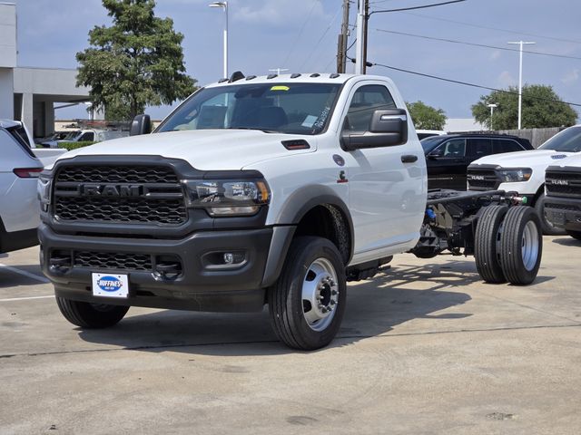 2024 Ram 5500 Tradesman photo 2