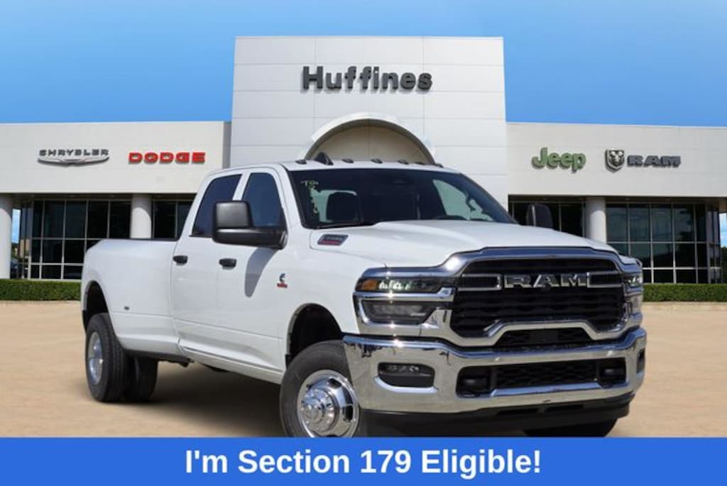 New 2026 Ram 3500 TRADESMAN CREW CAB 4X4 8' BOX Pickup