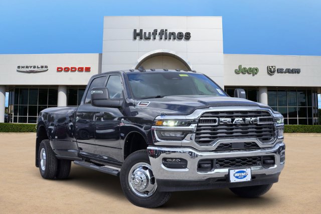 2027 Ram 3500 TRADESMAN CREW CAB 4X4 Pickup