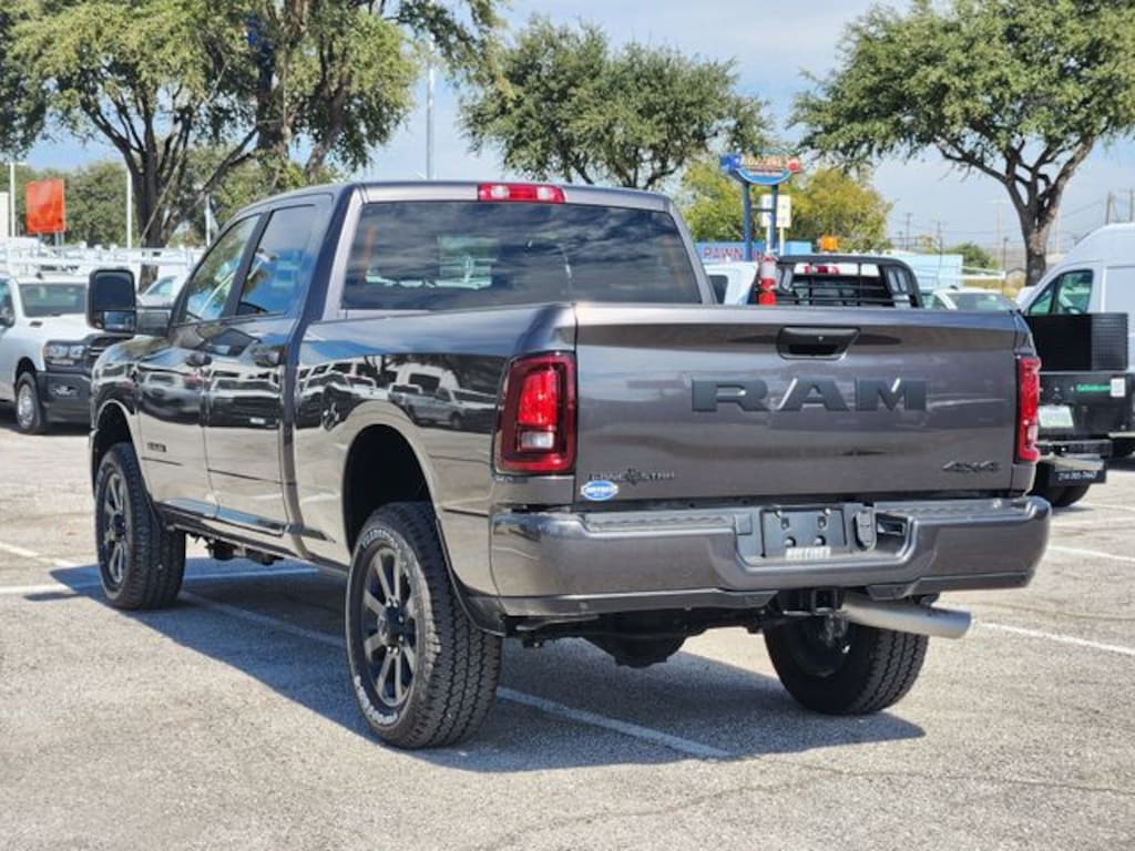 New 2026 Ram 2500 LONE STAR CREW CAB 4X4 6'4 BOX Pickup