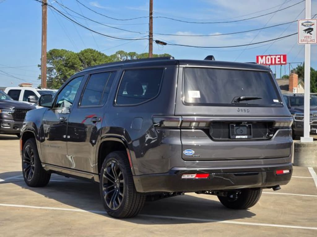 New 2026 Jeep Grand Wagoneer SUMMIT RESERVE 4X4 Sport Utility