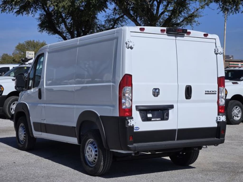 New 2026 Ram ProMaster PROMASTER 1500 TRADESMAN CARGO VAN LOW ROOF 118' W Cargo Van