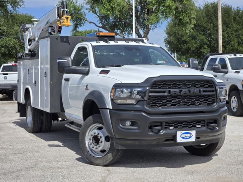New 2024 Ram 5500 Chassis Cab 5500 TRADESMAN CHASSIS REGULAR CAB 4X2 84' CA Pickup