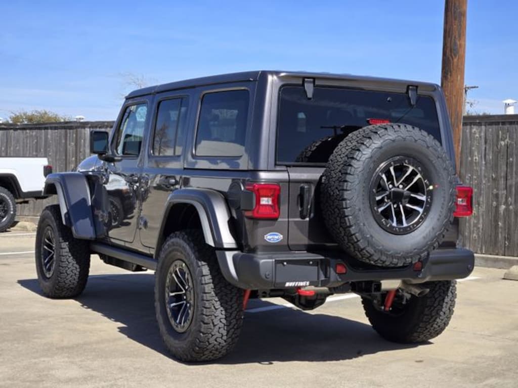 New 2026 Jeep Wrangler 4-DOOR RUBICON X Sport Utility