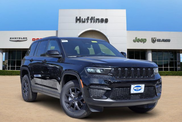 2027 Jeep Grand Cherokee LAREDO 4X4 Sport Utility