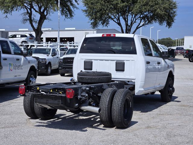 2026 Ram 3500 Tradesman photo 4