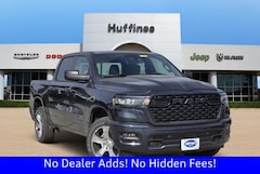 2026 Ram 1500 EXPRESS CREW CAB 4X2 5'7 BOX Pickup