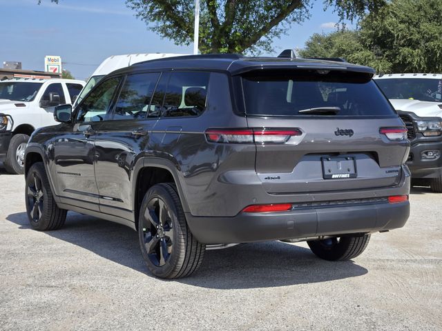 2025 Jeep Grand Cherokee Limited photo 3