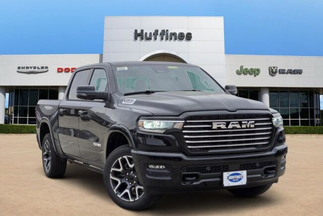 2026 Ram 1500 LARAMIE CREW CAB 4X4 5'7 BOX Pickup