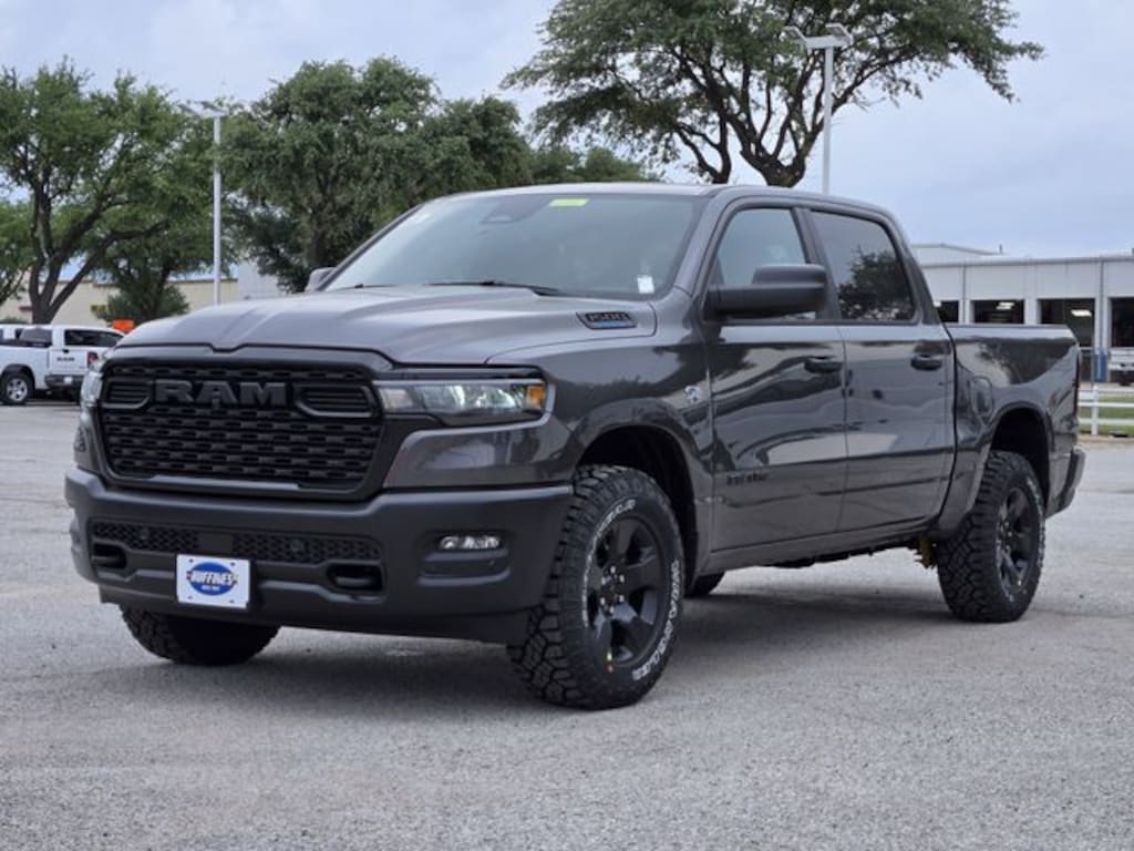 New 2026 Ram 1500 WARLOCK CREW CAB 4X4 5'7 BOX Pickup