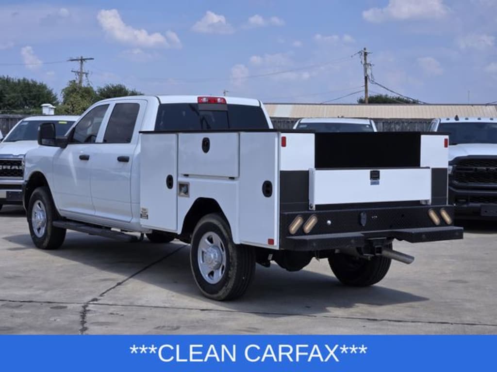 New 2023 Ram 3500 TRADESMAN CREW CAB 4X4 8' BOX Pickup