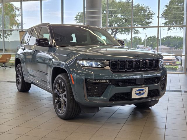 New 2026 Jeep Grand Cherokee LIMITED RESERVE 4X4