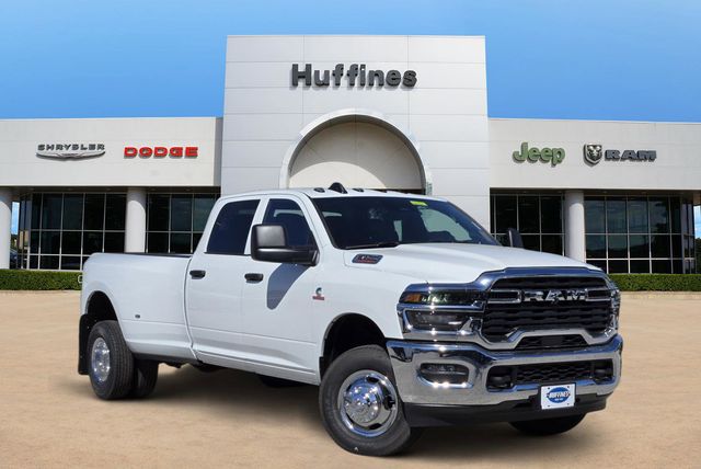 2026 RAM 3500 Tradesman's photo