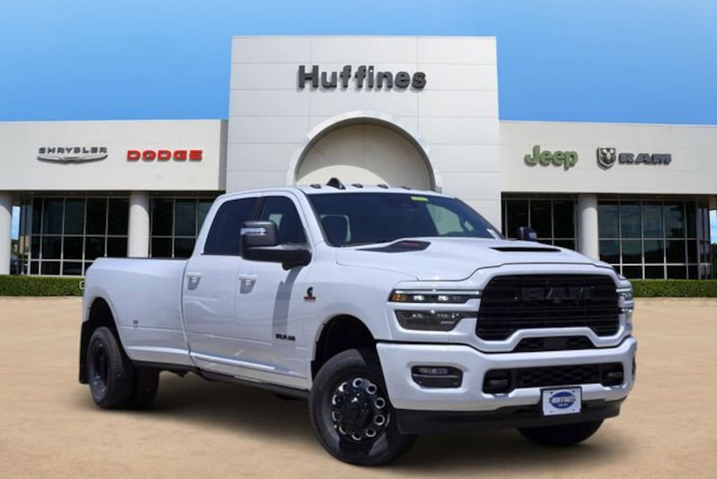 New 2026 Ram 3500 LARAMIE CREW CAB 4X4 8' BOX Pickup