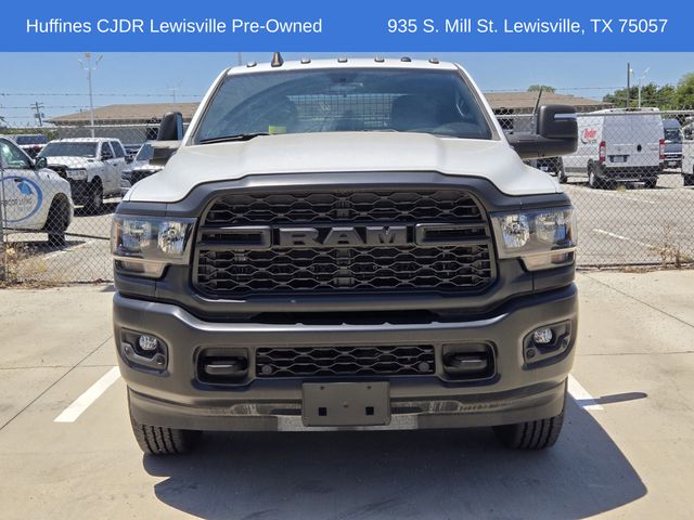 2023 Ram 3500 Tradesman photo 2