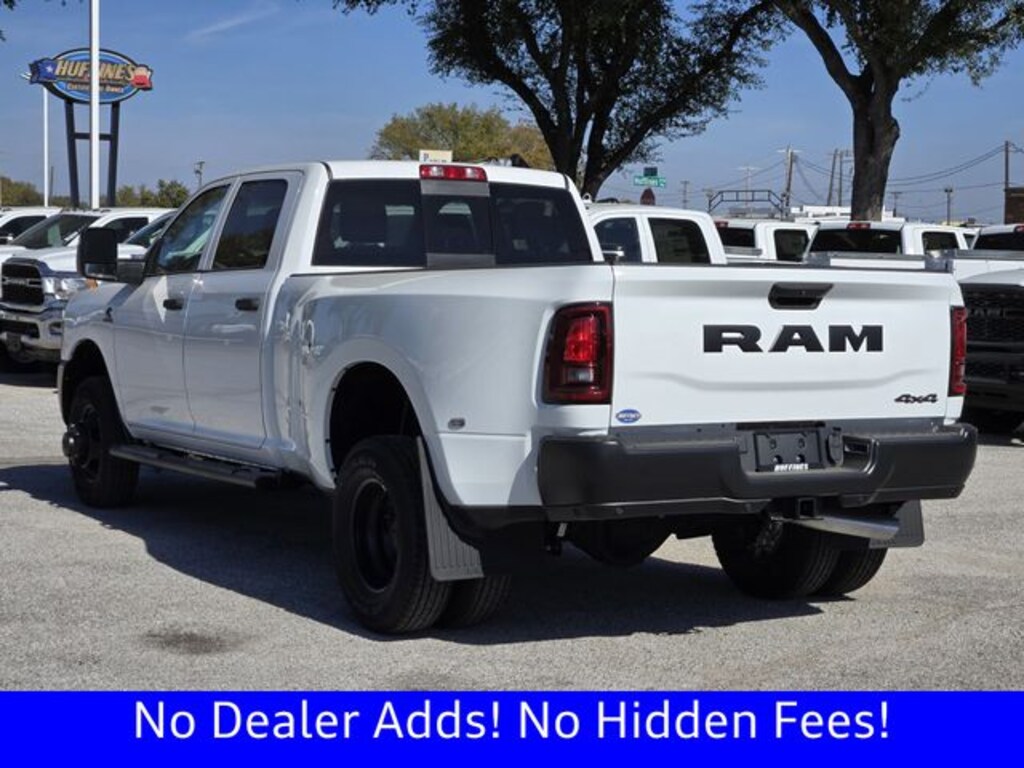 New 2026 Ram 3500 TRADESMAN CREW CAB 4X4 8' BOX Pickup