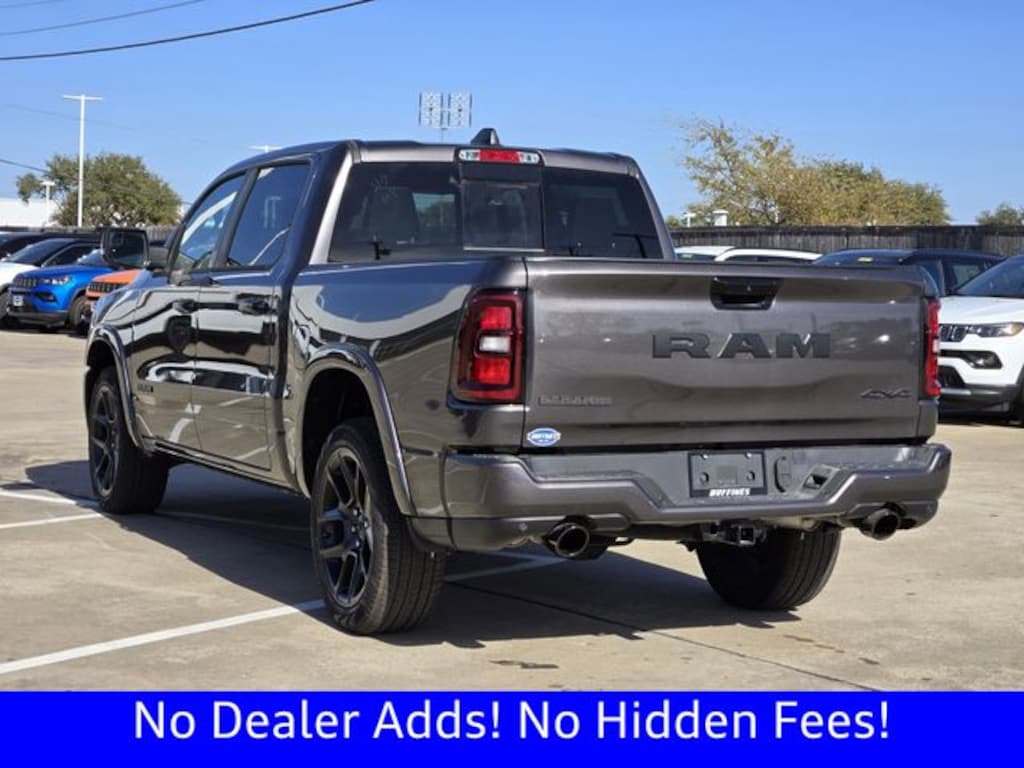 New 2026 Ram 1500 LARAMIE CREW CAB 4X4 5'7 BOX Pickup