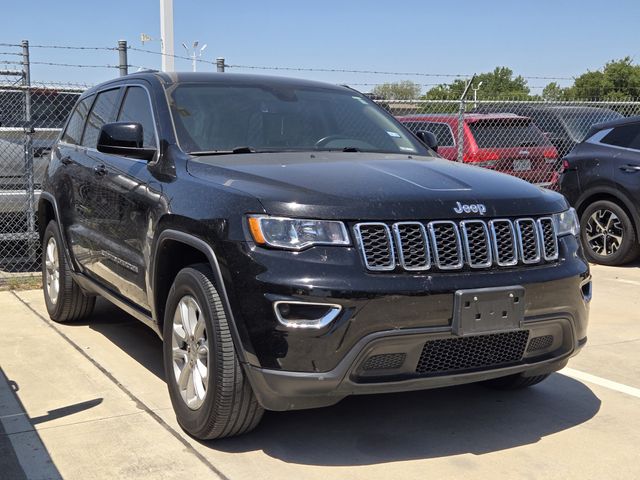 2022 Jeep Grand Cherokee Laredo E 4WD photo