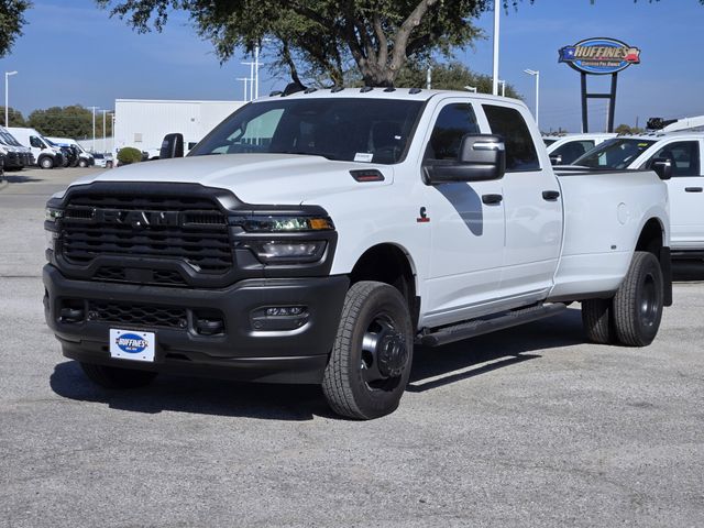 2026 Ram 3500 Tradesman photo 2