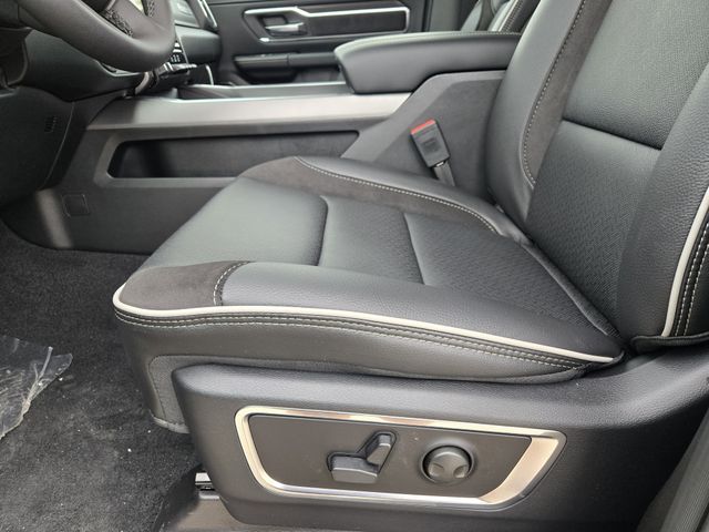 2026 RAM 1500 Laramie - Photo 19