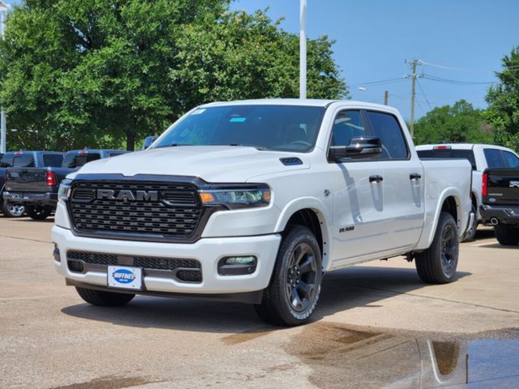 New 2026 Ram 1500 LONE STAR CREW CAB 4X2 5'7 BOX Pickup